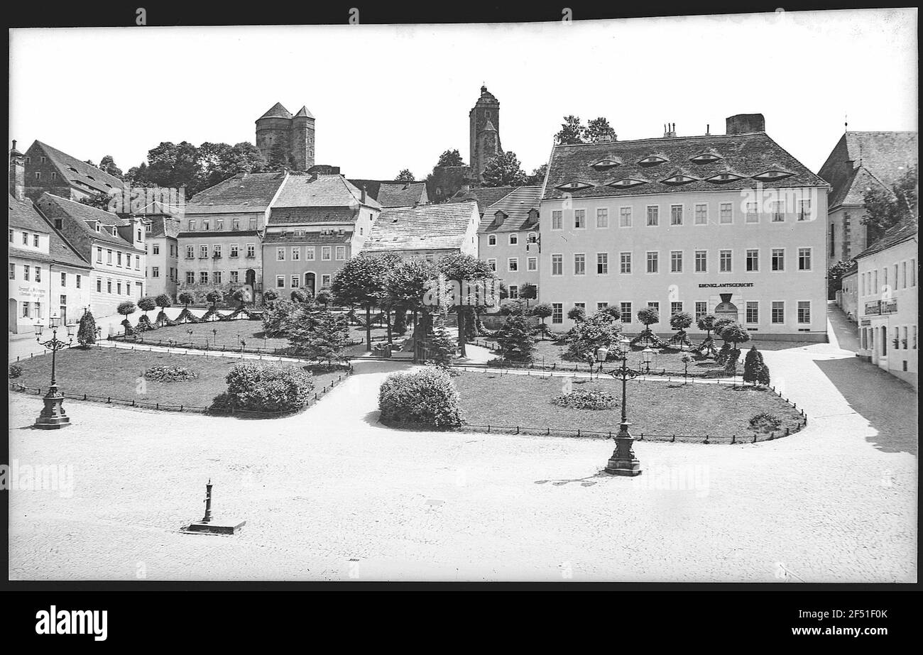 Stolpen. Markt mit Schloss Stockfoto