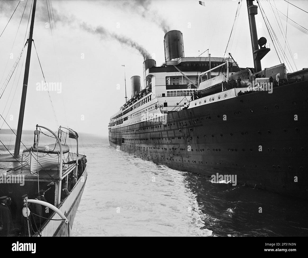 Hochsee-Passagierstrang „Vaterland“ bei Leck Stockfoto