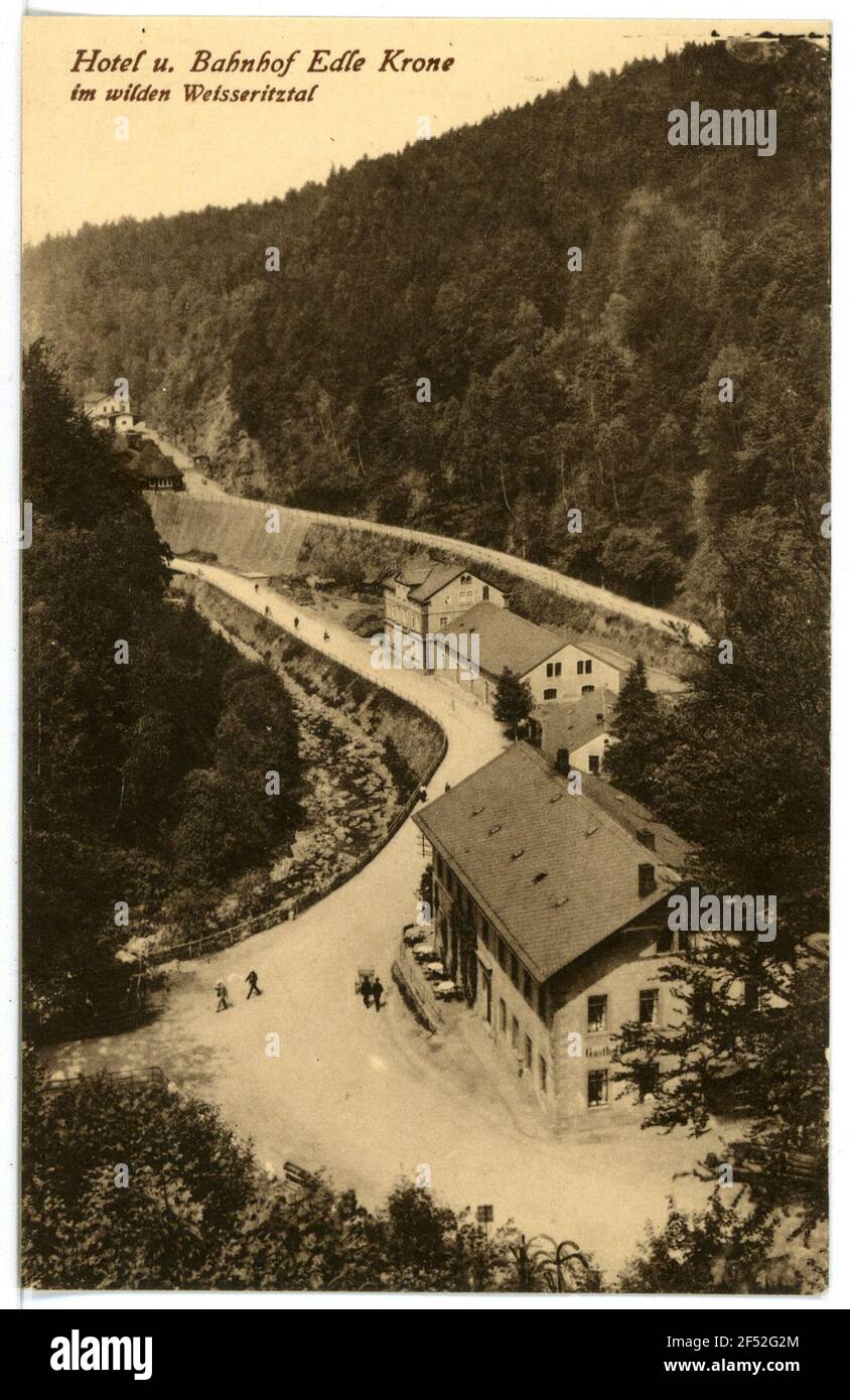 Bahnhof und Hotel Edle Krone. Bahnhof und Hotel Stockfoto