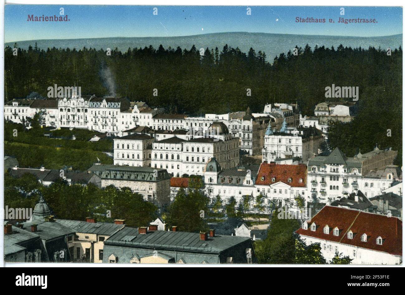 Stadthaus und Jägerstraße Marienbad. Stadthaus (1877-1878; E. Luke bis A. Streit) und Jägerstraße Stockfoto