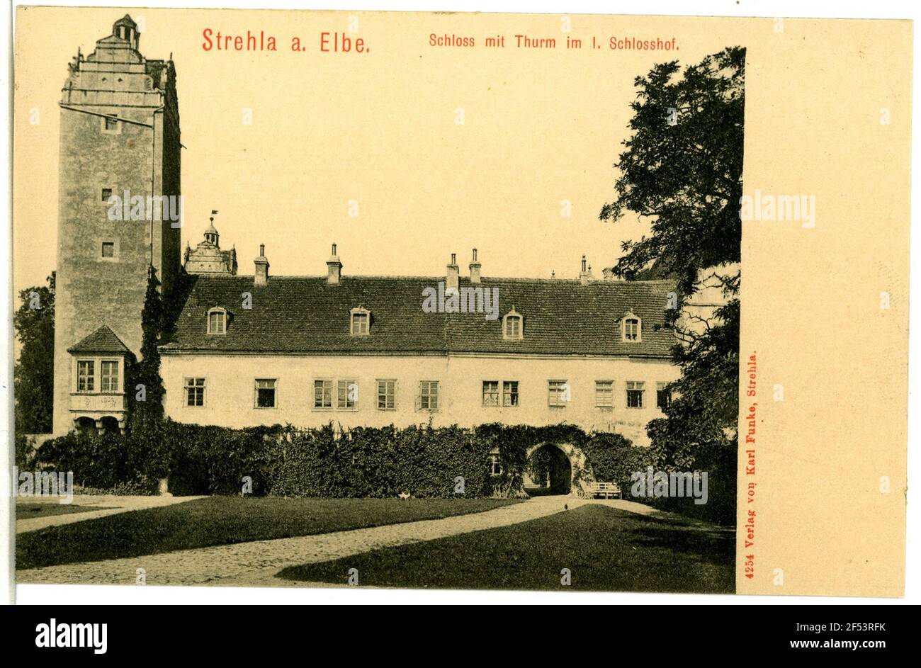Schloss mit Turm und 1st Schloßhof Strehla. Schloss mit Turm und 1st Schlosshof Stockfoto