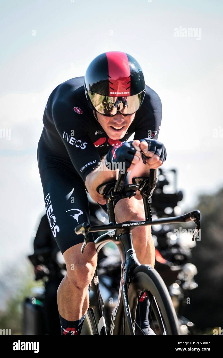 Volta Catalonia 23.3.2021- Rohan Dennis fährt für das Team Ineos Grenadiers im 18,5 km langen Zeitfahren durch Fontcoberta in der Nähe von Banyoles, Spanien Stockfoto
