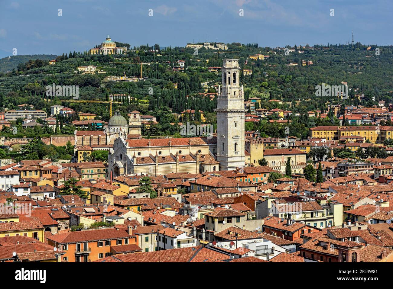 Geographie / Reisen, Italien, Römische Kathedrale Duomo Santa Maria Matricolare, Verona, Italien, Additional-Rights-Clearance-Info-not-available Stockfoto