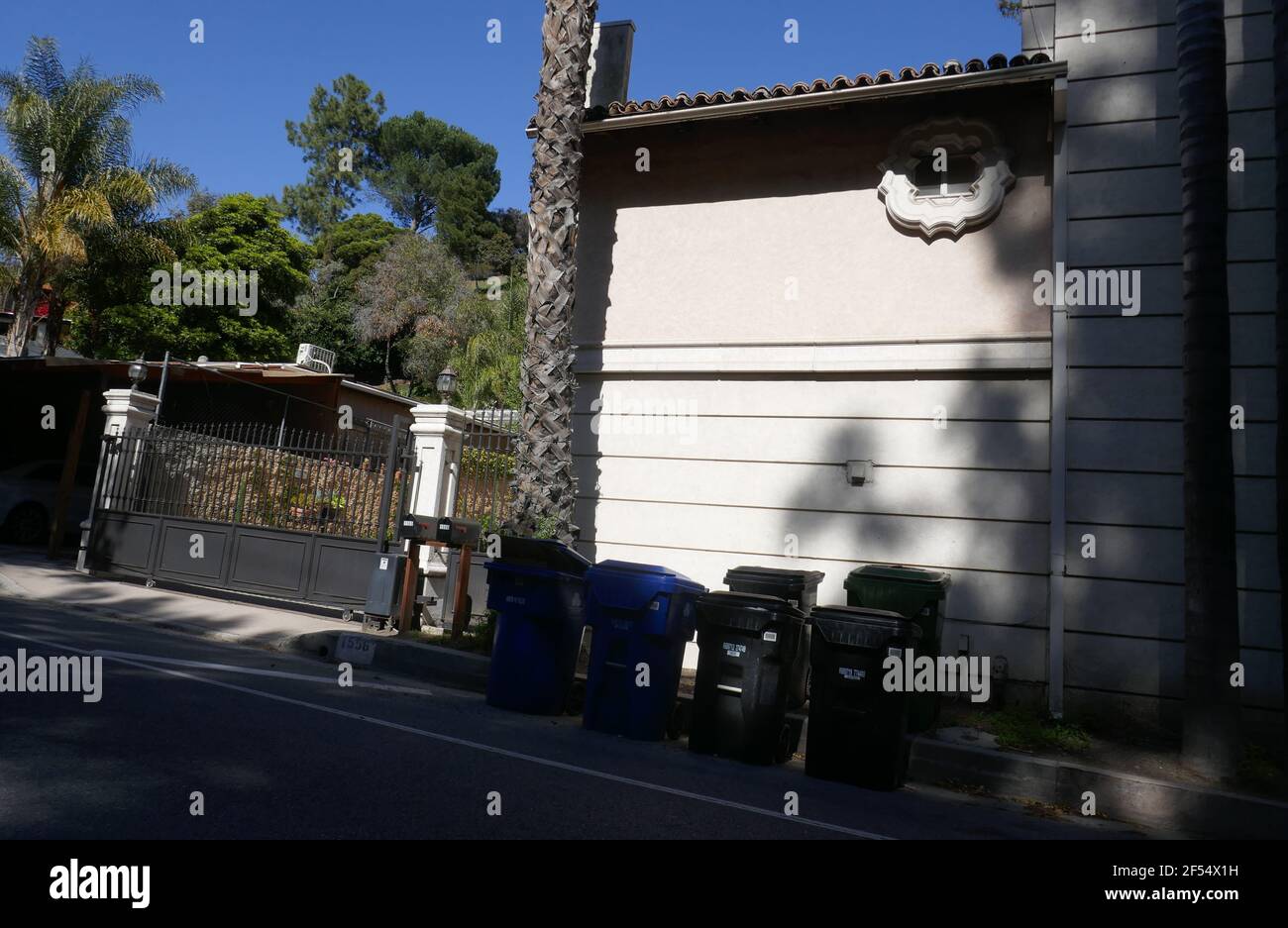 Beverly Hills, California, USA 23rd. März 2021 EIN allgemeiner Blick auf die Atmosphäre des ehemaligen Hauses der Schauspielerin Ida Lupino am 23. März 2021 in Beverly Hills, Kalifornien, USA. Foto von Barry King/Alamy Stockfoto Stockfoto