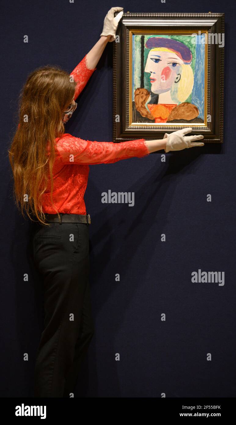 Bonhams, London, Großbritannien. 24. März 2021. Ein großes Picasso-Porträt, das fast 40 Jahre lang nicht gesehen wurde, Femme au Béret Mauve, Schätzung $10.000.000-15.000.000, wird am Donnerstag, dem 13. Mai, im Bonhams Impressionist and Modern Art Sale in New York zum Verkauf angeboten. Femme au Béret Mauve, gemalt 1937, eines der fruchtbarsten Jahre des Künstlers, in dem er auch Guernica produzierte. Es ist eine von mehreren Darstellungen von Marie-Thérèse Walter gemalt in Le Tremblay-sur-Mauldre. Kredit: Malcolm Park/Alamy Stockfoto