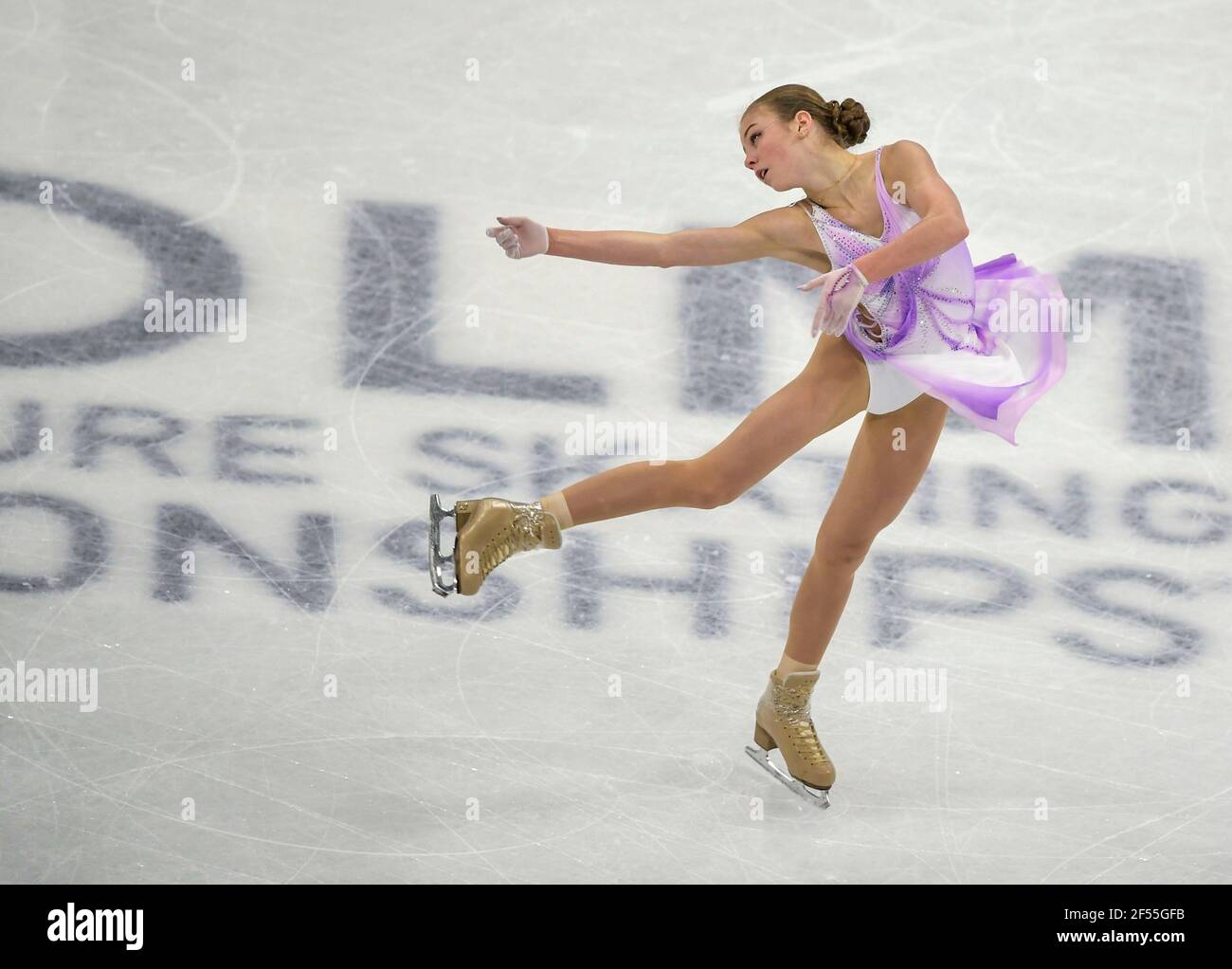 STOCKHOLM 2021-03-24Alexandra Trusova aus Russland während des Kurzprogramms der Frauen bei ISU-Eiskunstlauf-Weltmeisterschaften. Foto: Pontus Lundahl / TT / code10050 *** SCHWEDEN AUS *** Stockfoto