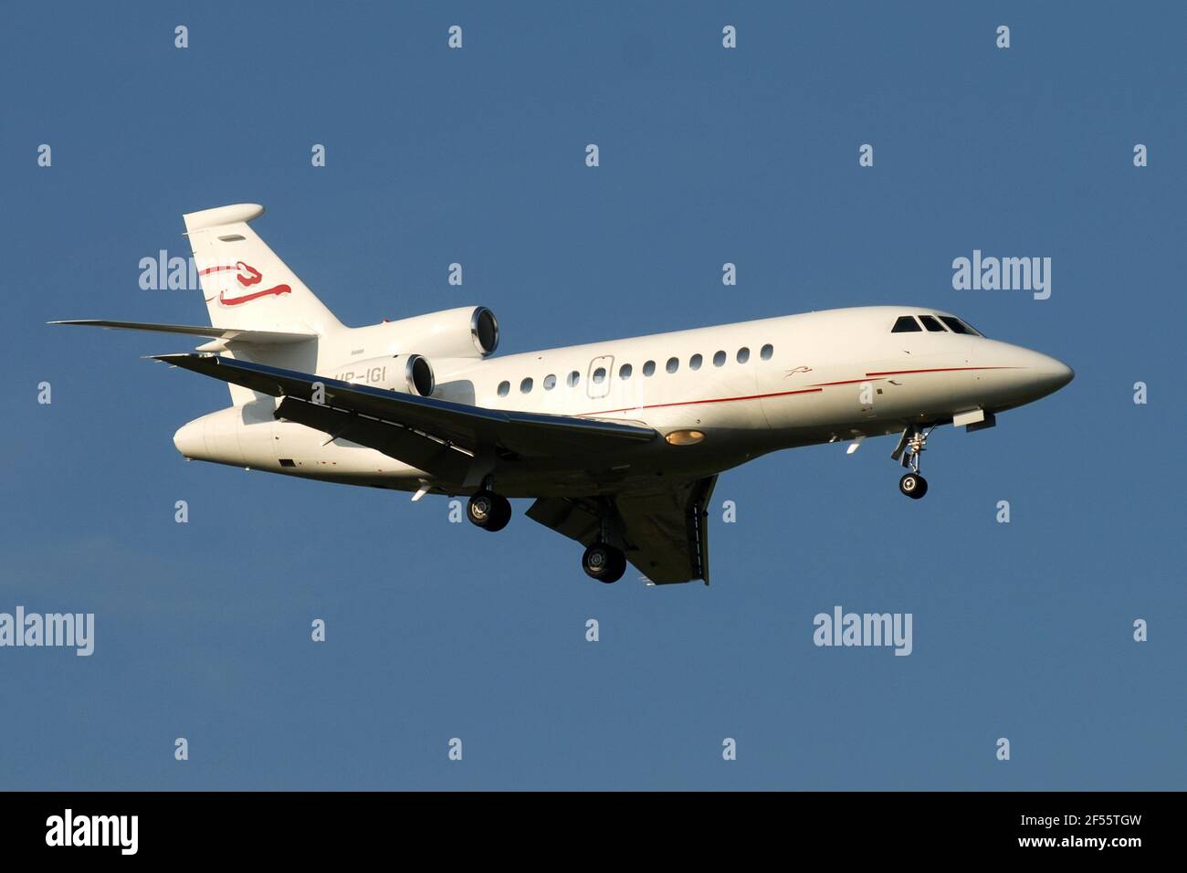Generische Flugzeuge - HB-IGI, Cat Aviation, Dassault Falcon 900EX Stockfoto