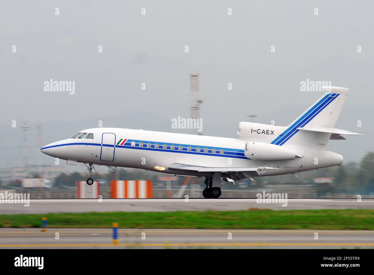 Generische Flugzeuge - I-CAEX, Compagnia Aeronautica Italiana, Dassault Falcon 900EX Stockfoto