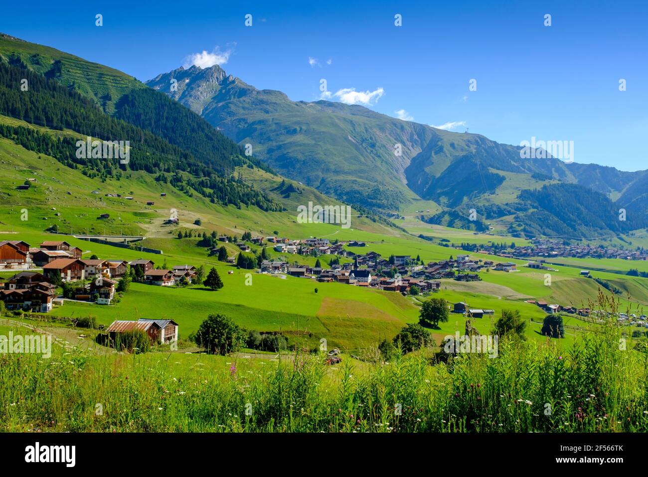 Schweiz, Graubünden, Oberalppass im Sommer Berglandschaft Stockfoto