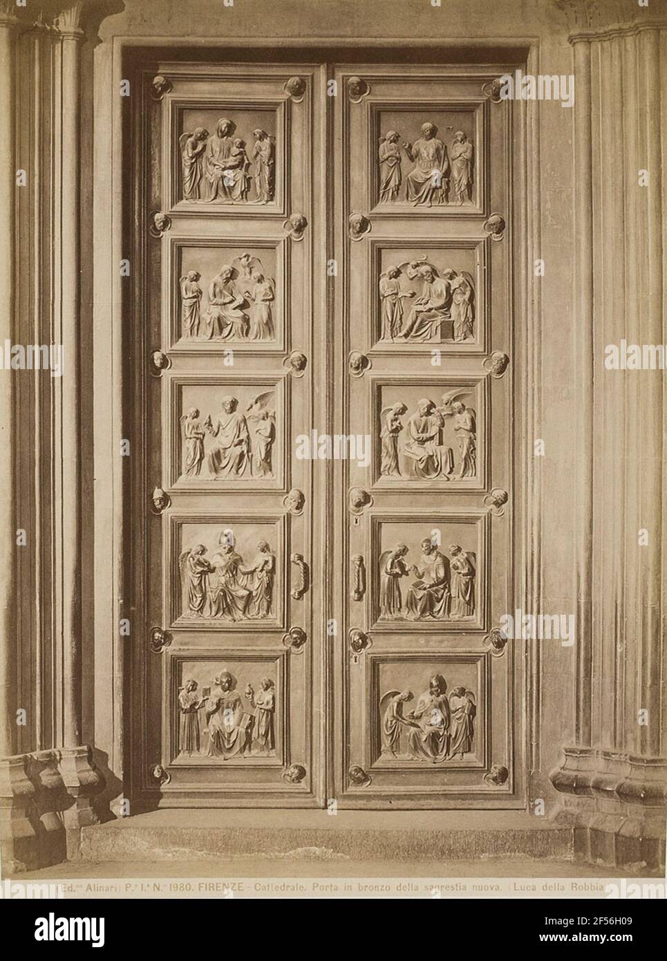 Luca della Robbia, Bronzetür der neuen Sakristei, Santa Maria del Fiore Kathedrale, Florenz. . Stockfoto