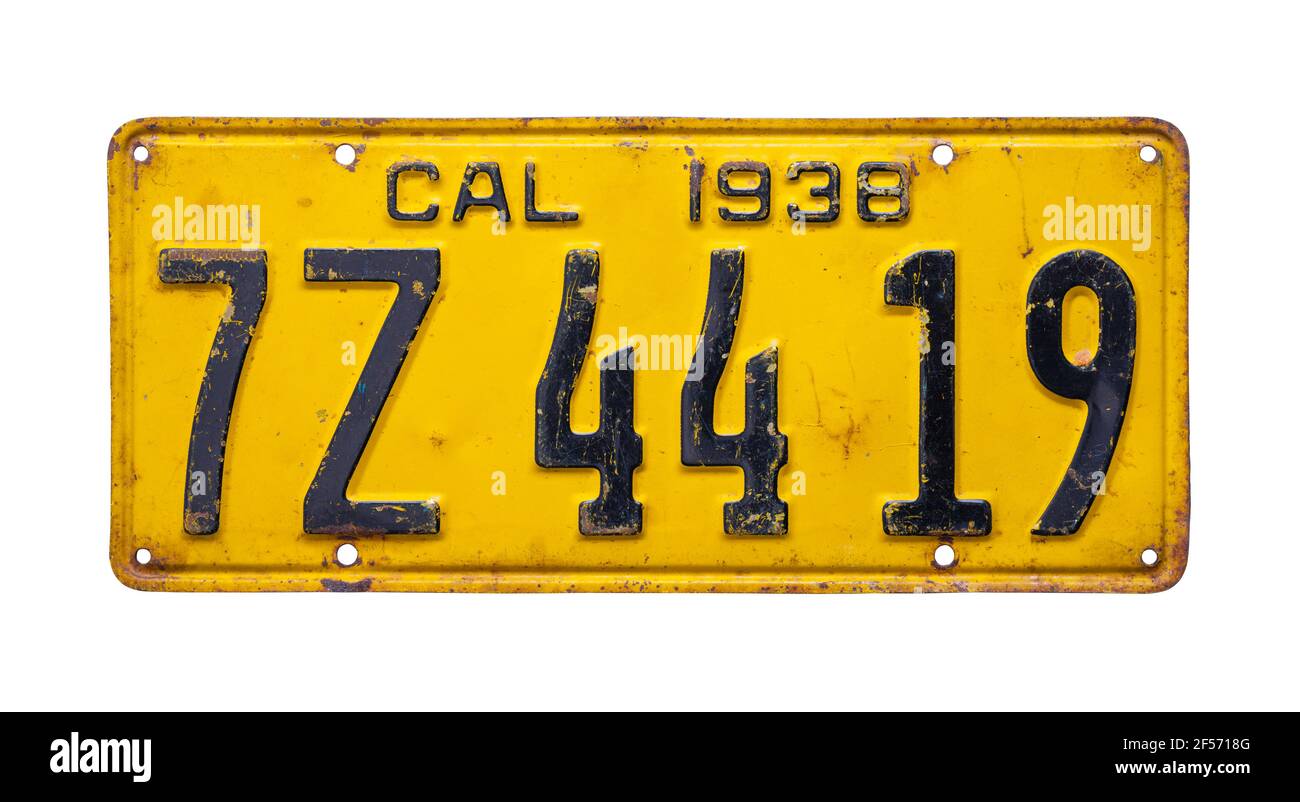 Rosty Old Yellow California 1938 Nummernschild Ausgeschnitten. Stockfoto