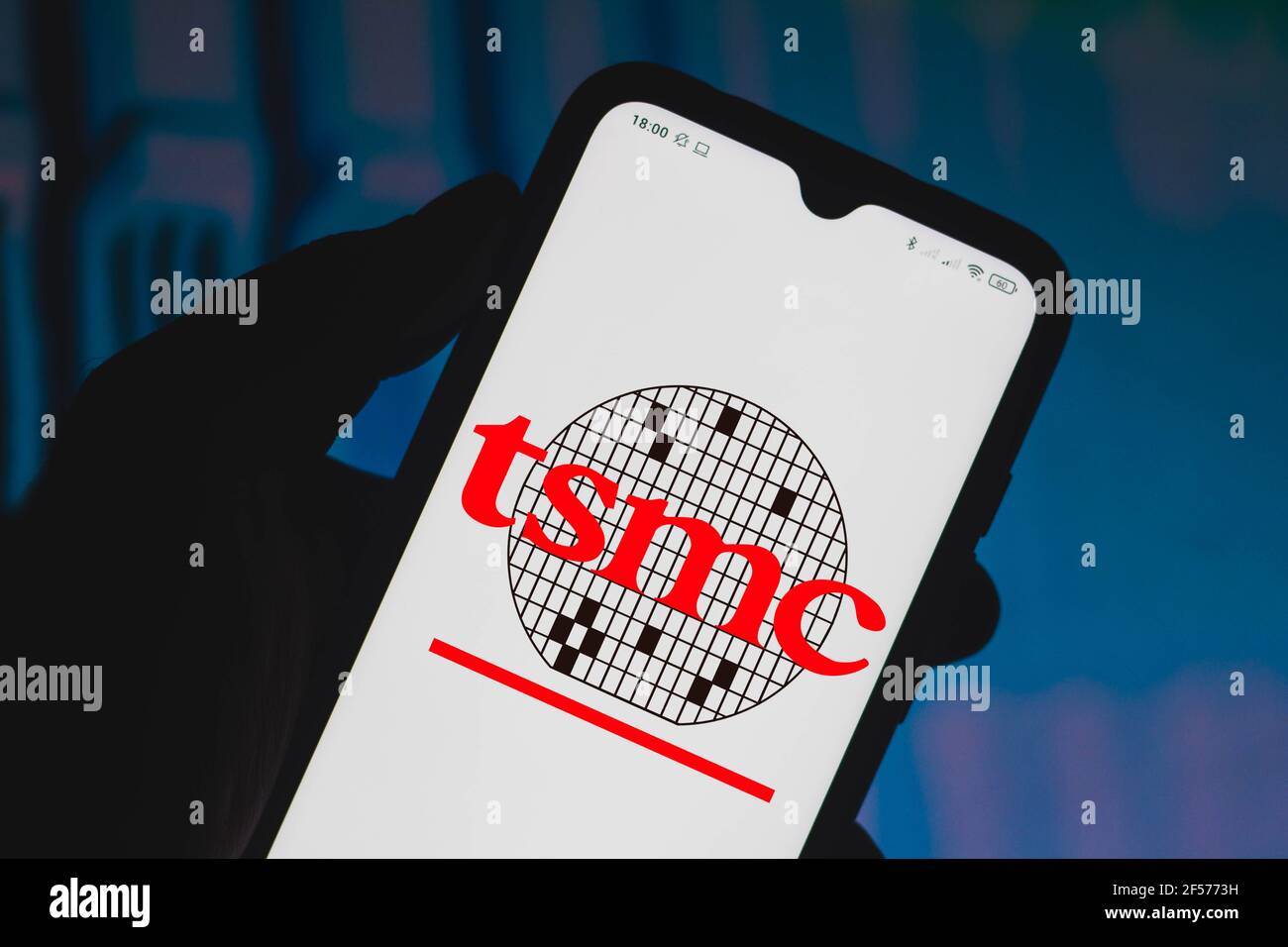 Brasilien. März 2021, 23rd. In dieser Abbildung ist ein Logo der Taiwan Semiconductor Manufacturing Company (TSMC) auf einem Smartphone zu sehen. Kredit: Rafael Henrique/SOPA Images/ZUMA Wire/Alamy Live Nachrichten Stockfoto