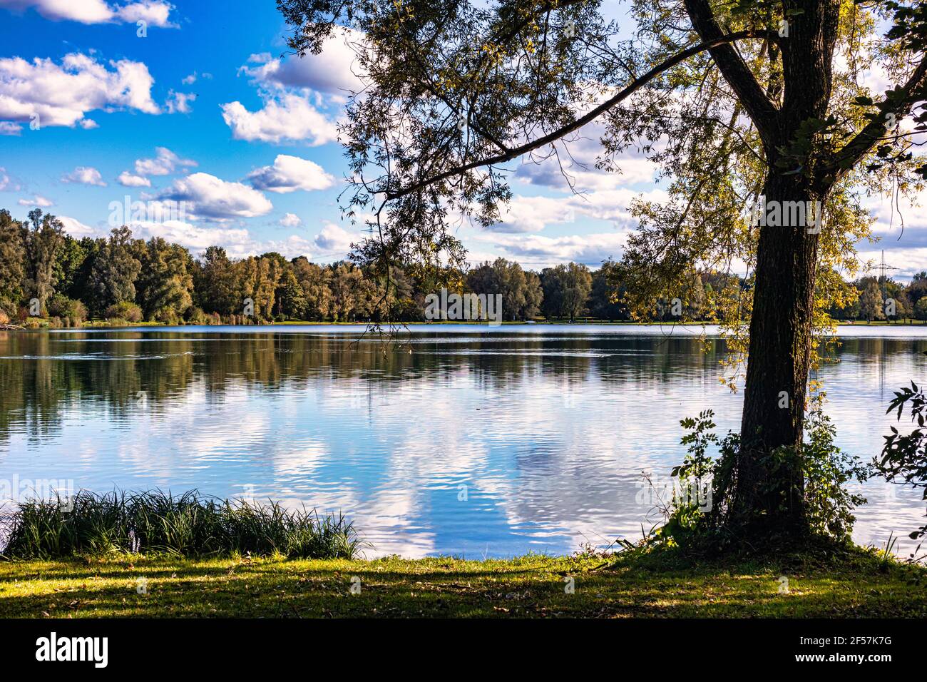 See im Sommer Stockfoto