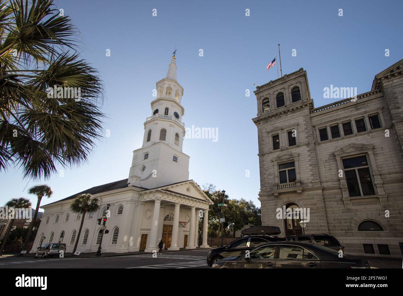 Charleston, South Carolina, USA - 23. Februar 2021: Die berühmten vier Rechtsecken in Charleston, South Carolina. Stockfoto