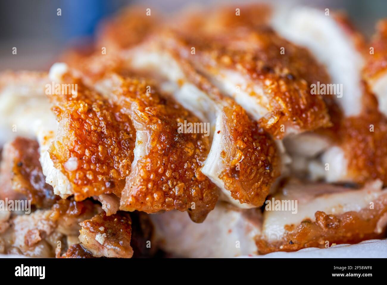 Klassische Chinesische Kantonesische Küche, Knusprig Gebratener Schweinefleisch Stockfoto