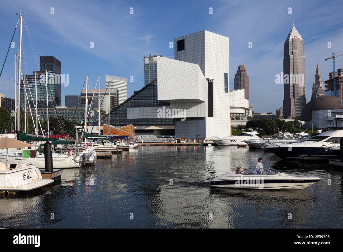 Geographie / Reisen, USA, Ohio, Cleveland, Rock and Roll Hall of Fame, Skyline, Blick von Voinovich Bic, Additional-Rights-Clearance-Info-not-available Stockfoto