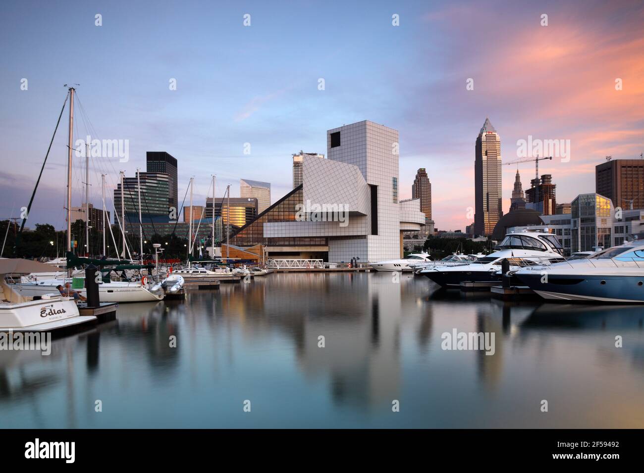 Geographie / Reisen, USA, Ohio, Cleveland, Rock and Roll Hall of Fame, Skyline, Blick von Voinovich Bic, Additional-Rights-Clearance-Info-not-available Stockfoto