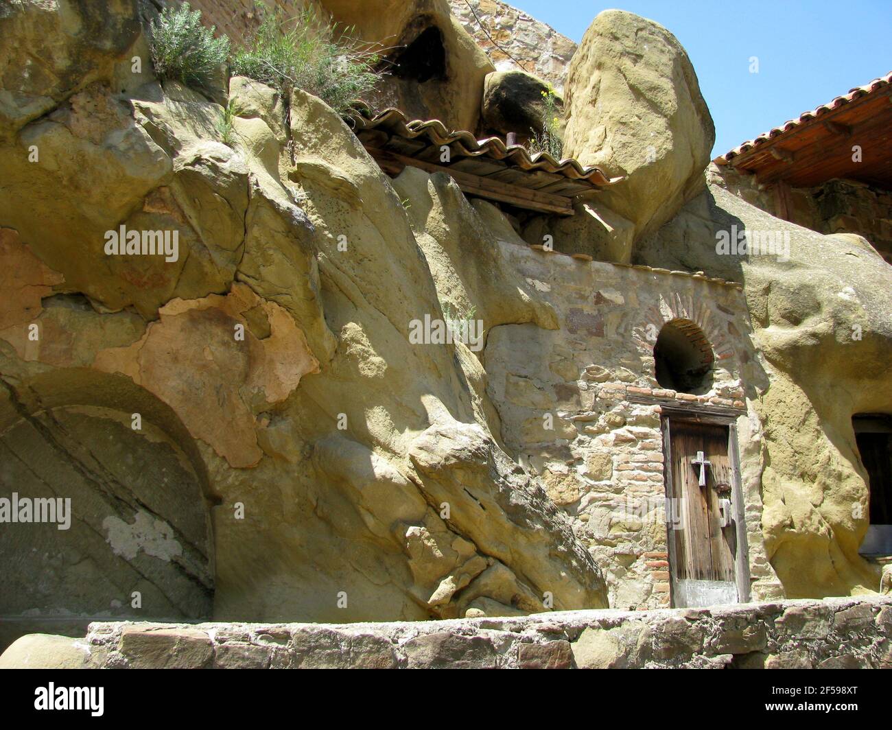 Hof des Klosters David Gareja Georgien Stockfoto