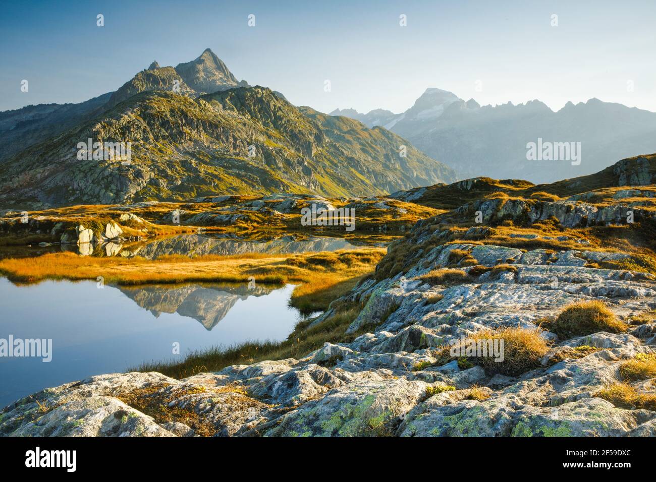 Geographie / Reisen, Schweiz, Gaerstenhoerner (Gipfel), 3189 m, Galenstock, 3586 m, Additional-Rights-Clearance-Info-not-available Stockfoto