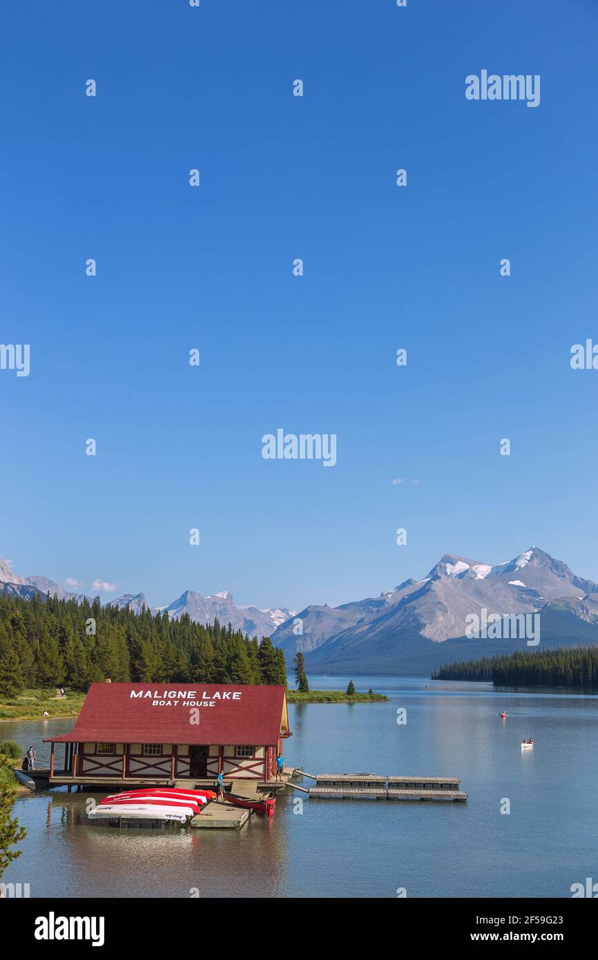 Geographie / Reisen, Kanada, Jasper Badun Nationalpark, Malign Lake Boat House, Additional-Rights-Clearance-Info-not-available Stockfoto
