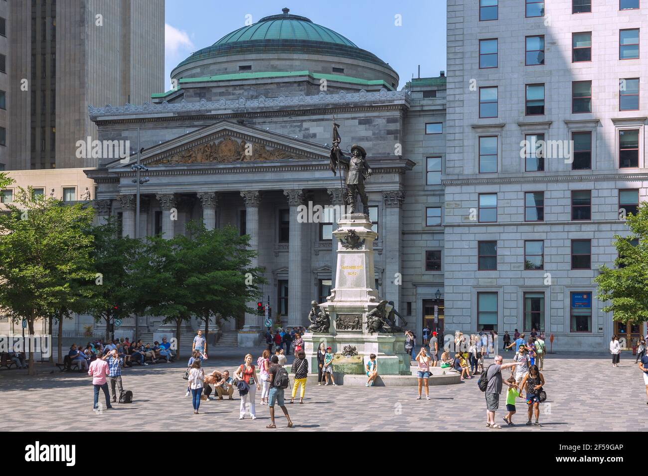 Geographie / Reisen, Kanada, Montreal, Place d'Armes, Bank of Montreal Museum, Maisonneuve Monument, Additional-Rights-Clearance-Info-not-available Stockfoto