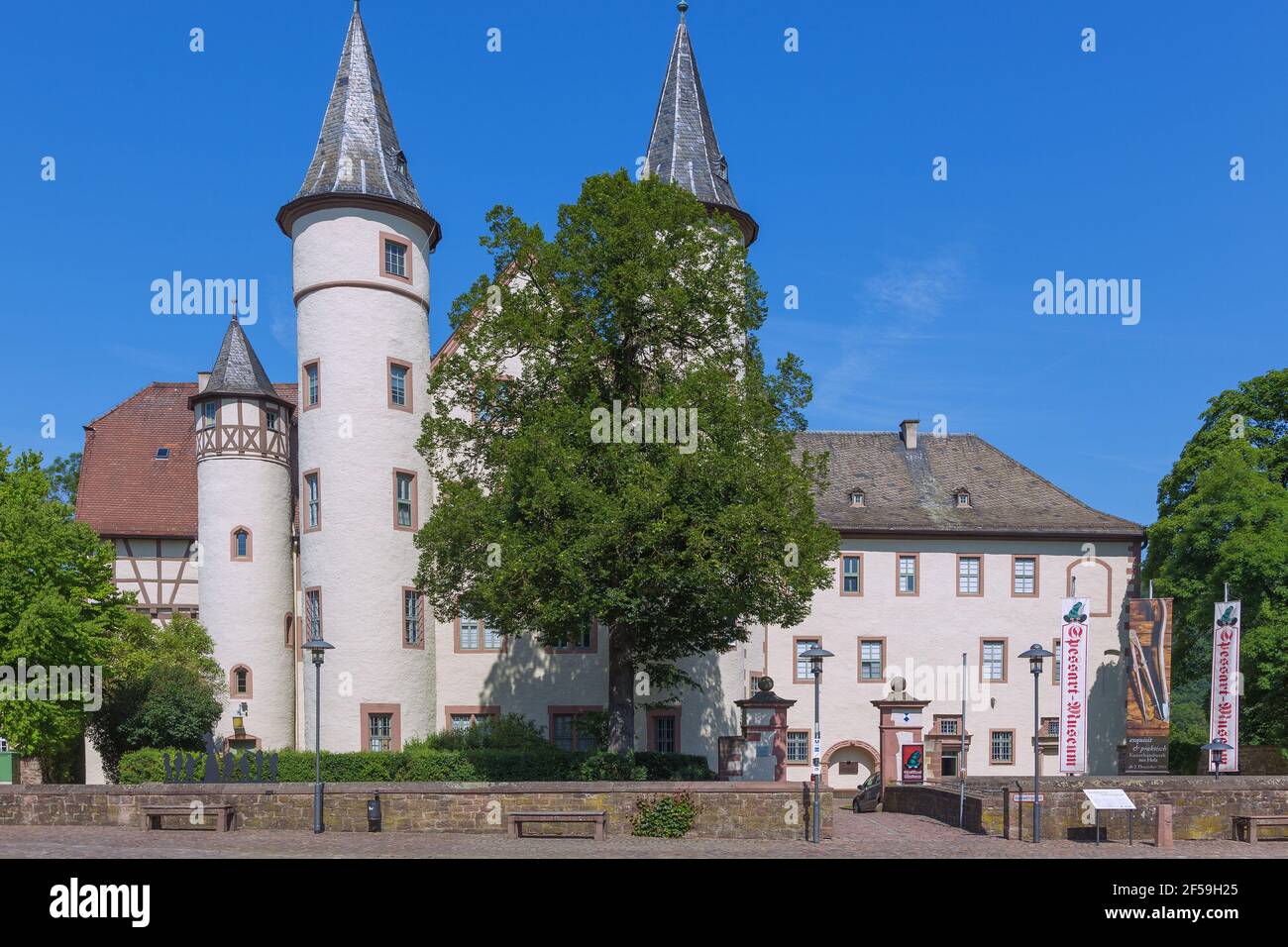 Geographie / Reisen, Deutschland, Lohr am Main, Schloss Lohr, Schneewittchen-Schloss, Spessart Museum, Additional-Rights-Clearance-Info-not-available Stockfoto Geographie / Reisen, Deutschland, Lohr am Main, Schloss Lohr, Schneewittchen-Schloss, Spessart Museum, Additional-Rights-Clearance-Info-not-available Stockfoto