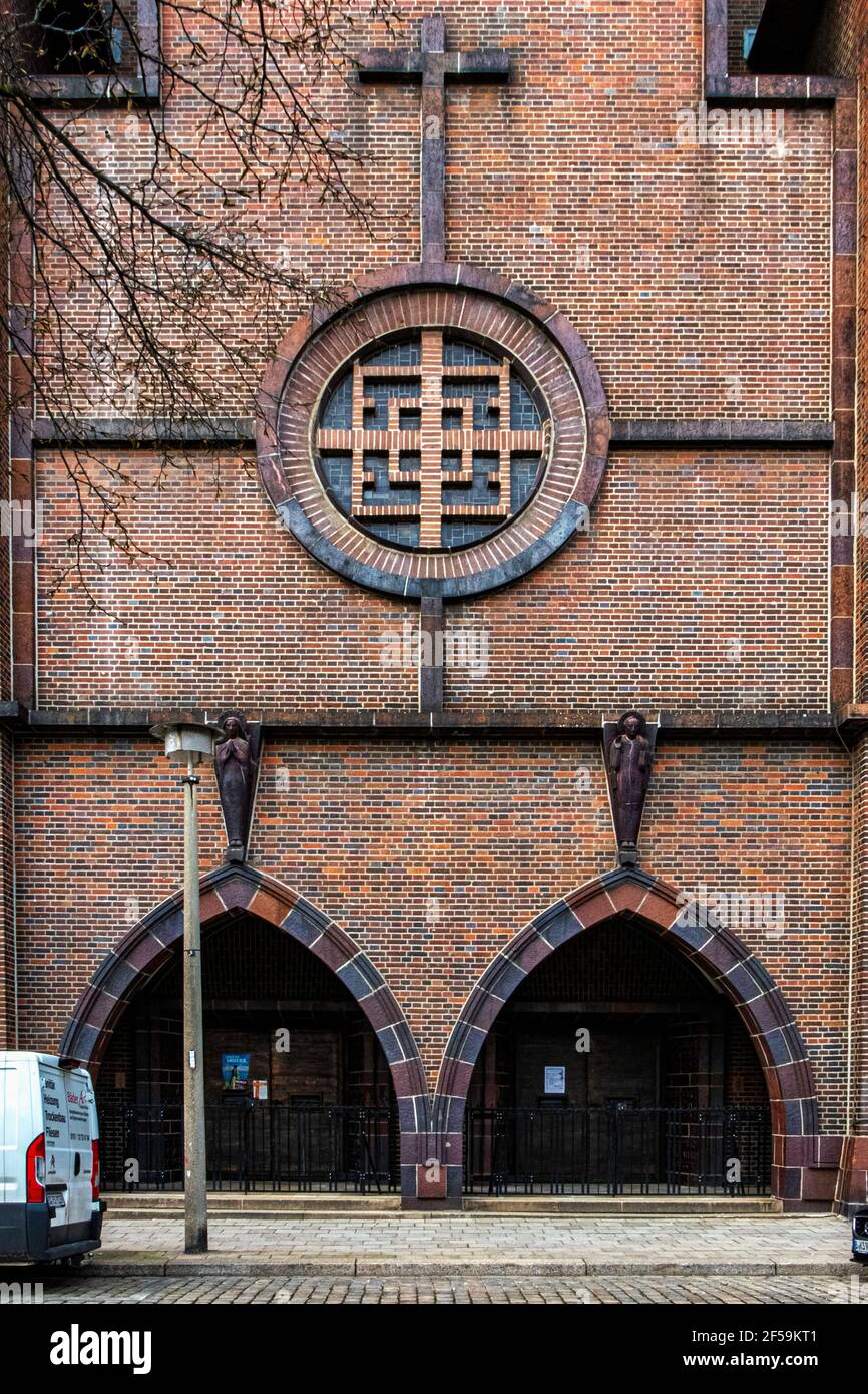 St. Augustine Catholic Church erbaut 1927- 1928 nach Plänen des Architekten Josef Bachem, Dänenstraße 17/18, Prenzlauer Berg, Berlin, Deutschland Stockfoto