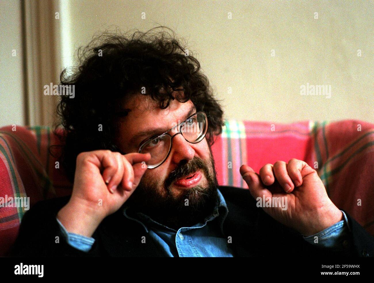 Stephen Poliakoff Autor und Regisseur Januar 1998of das neueste Fernsehen Drama Shooting the Past Stockfoto