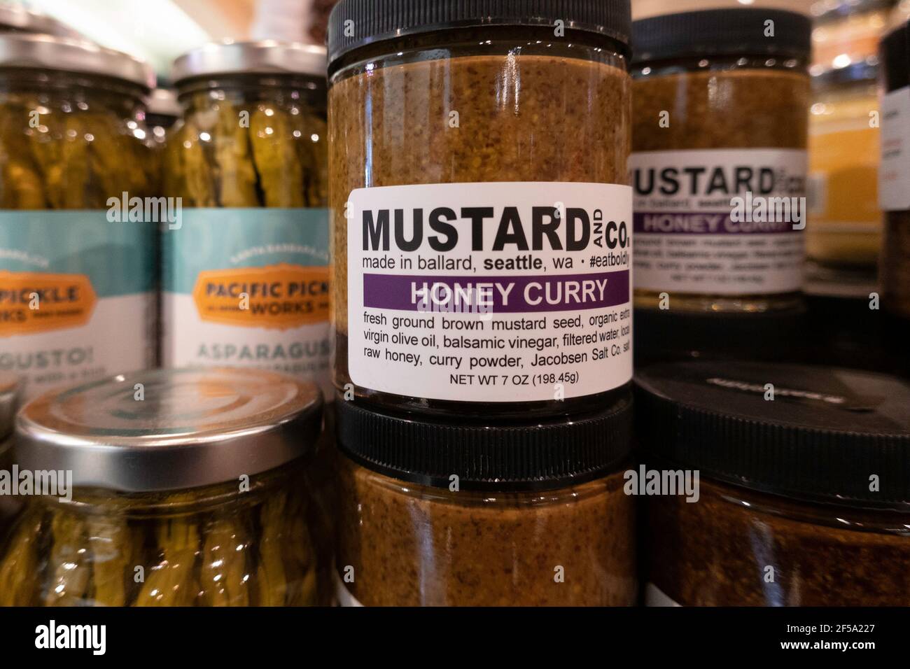 Murray's Cheese Shop befindet sich im Grand Central Market und bietet Gourmetgerichte in NYC, USA Stockfoto
