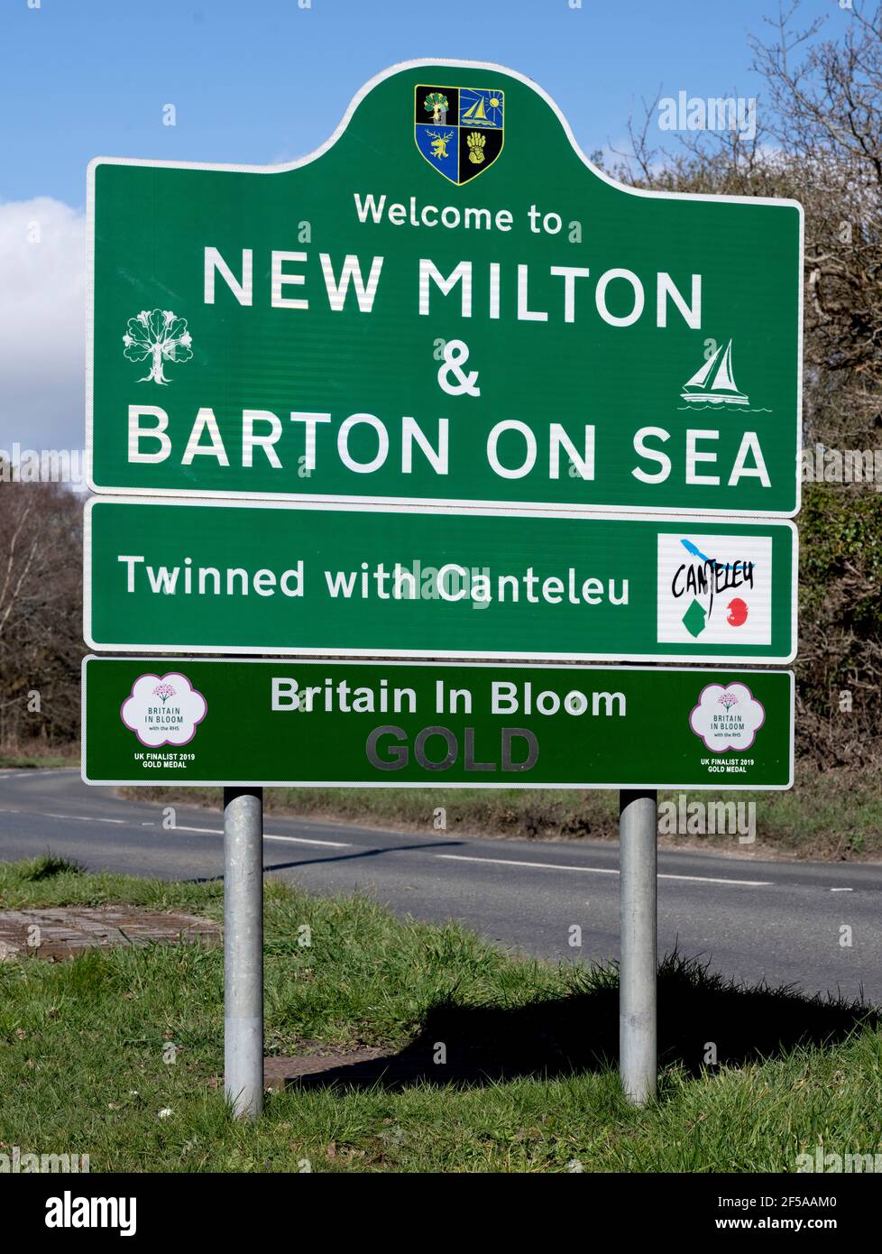 Willkommen bei New Milton und Barton on Sea, New Milton, New Forest, Hampshire, England, VEREINIGTES KÖNIGREICH Stockfoto