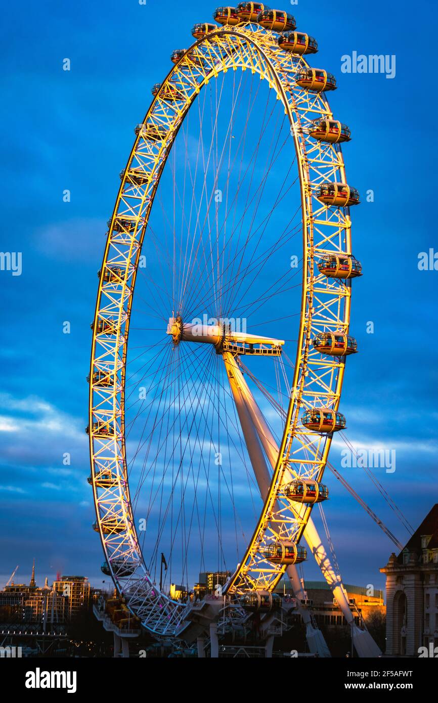 London Auge während der goldenen Stunde / Sonnenuntergang Stockfoto