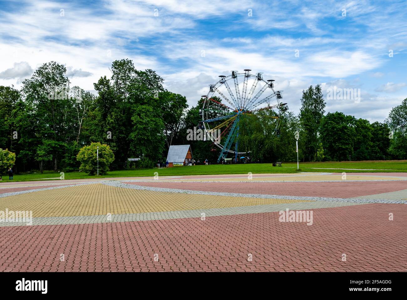 Sowjetisches Retro-Riesenrad in Sigulda, Lettland Stockfoto