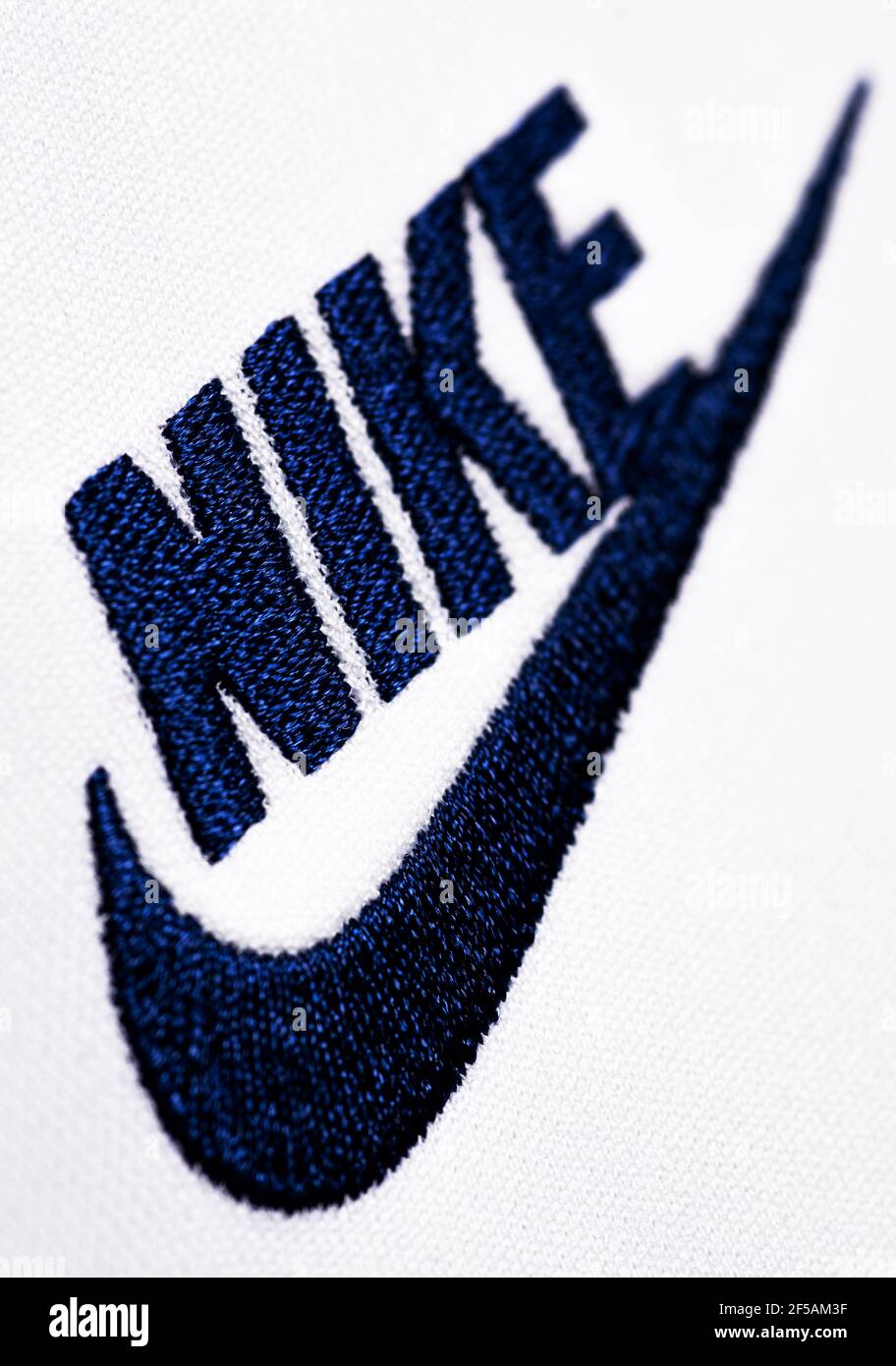 Nahaufnahme des Nike Swoosh Stockfoto