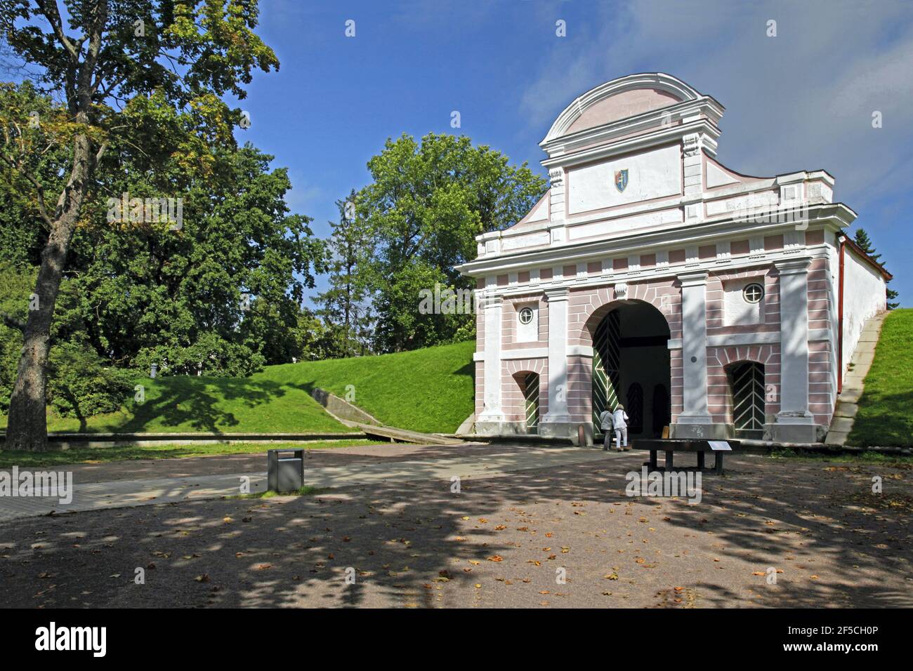 Geographie / Reisen, Estland, Baltikum, Paernu, Tallinner Gate, Gebaut 1675-86, barocker Stil, nur zu sein, Additional-Rights-Clearance-Info-Not-available Stockfoto