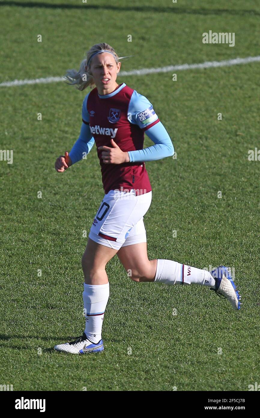 Katerina Svitkova von West Ham während West Ham United Women gegen Brighton & Hove Albion Women, Barclays FA Women's Super League Football im Chigwell Stockfoto