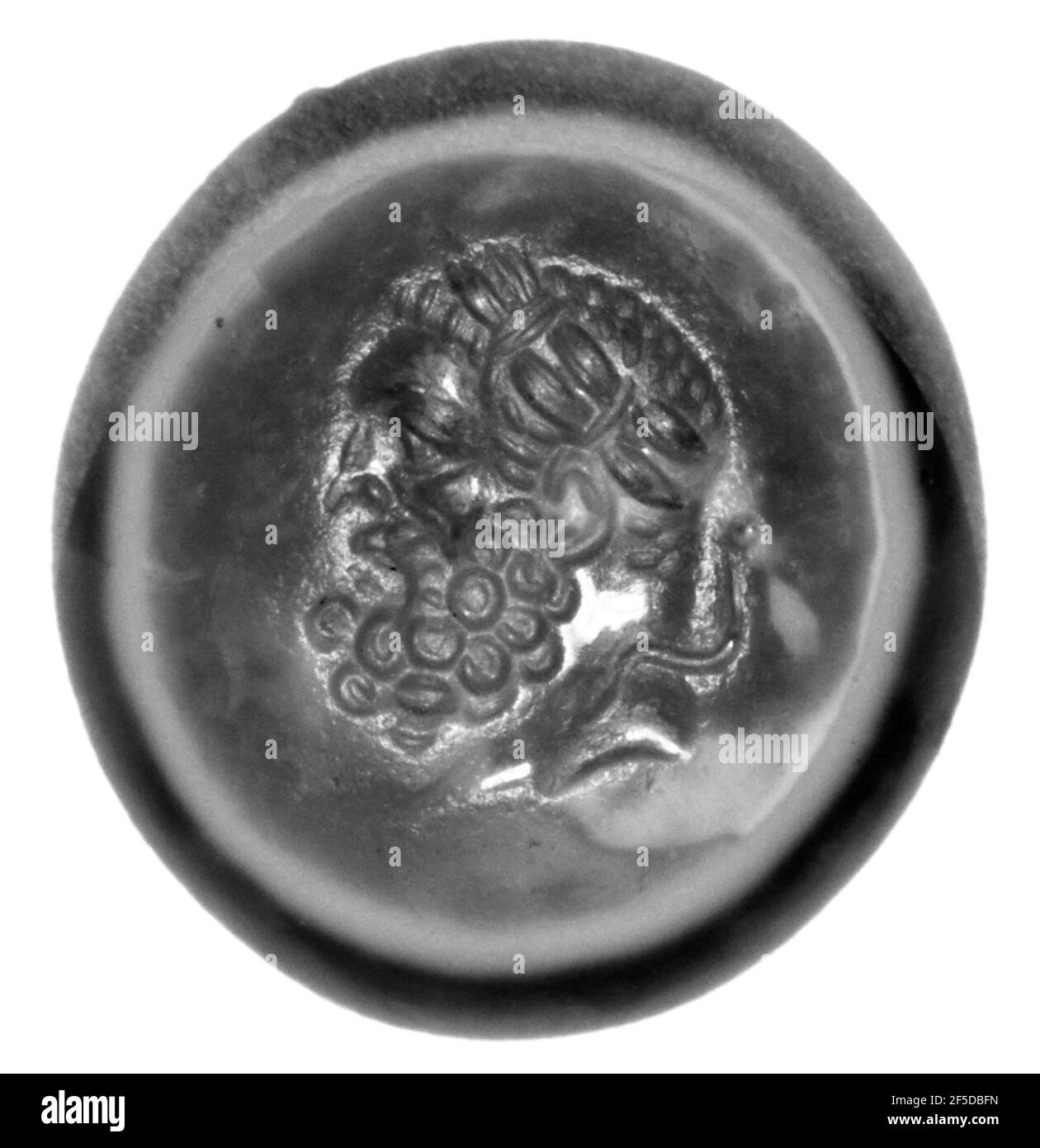 Eingraviertes Juwel. Unbekannt Stockfoto