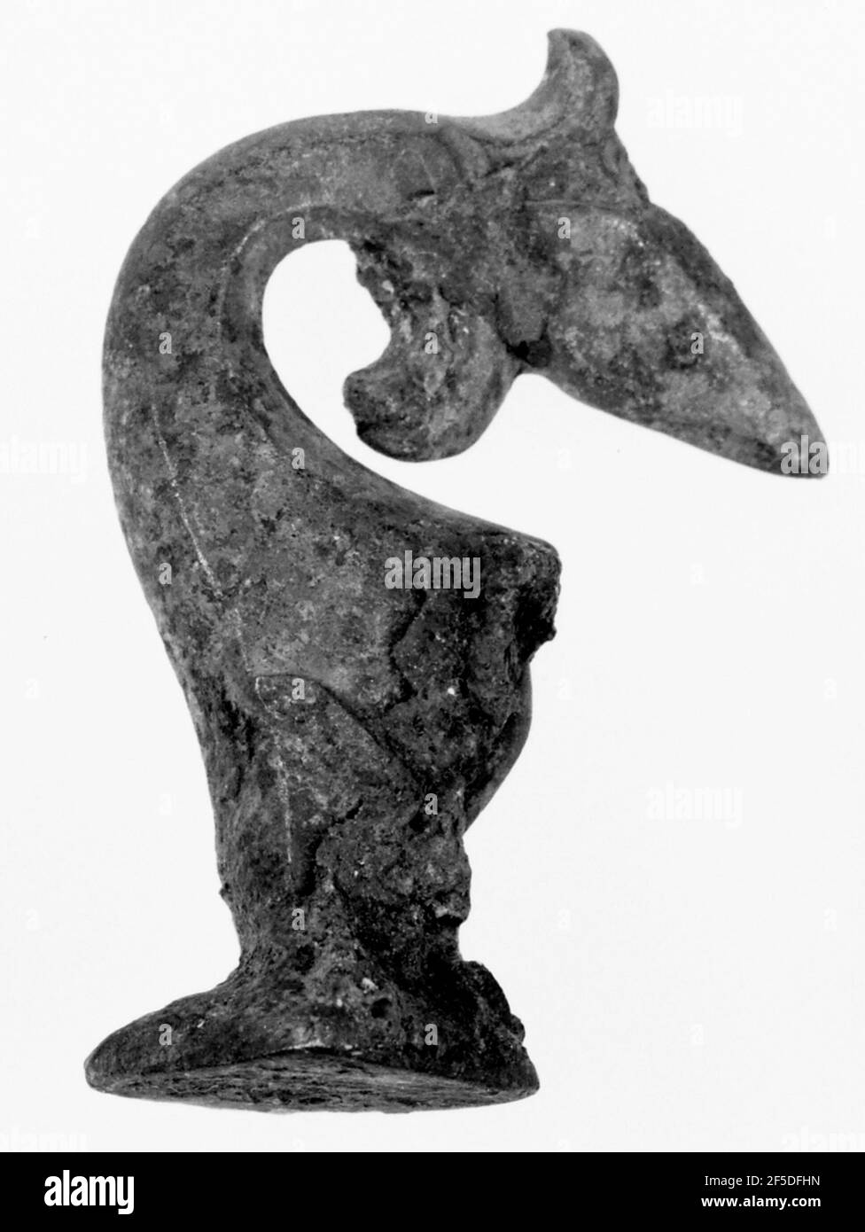 Terminal in der Form eines Delphins. Unbekannt Stockfoto