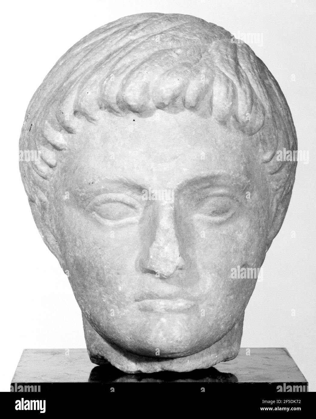 Moderne Nachahmung eines römischen Porträtkopfes. Unbekannt Stockfoto