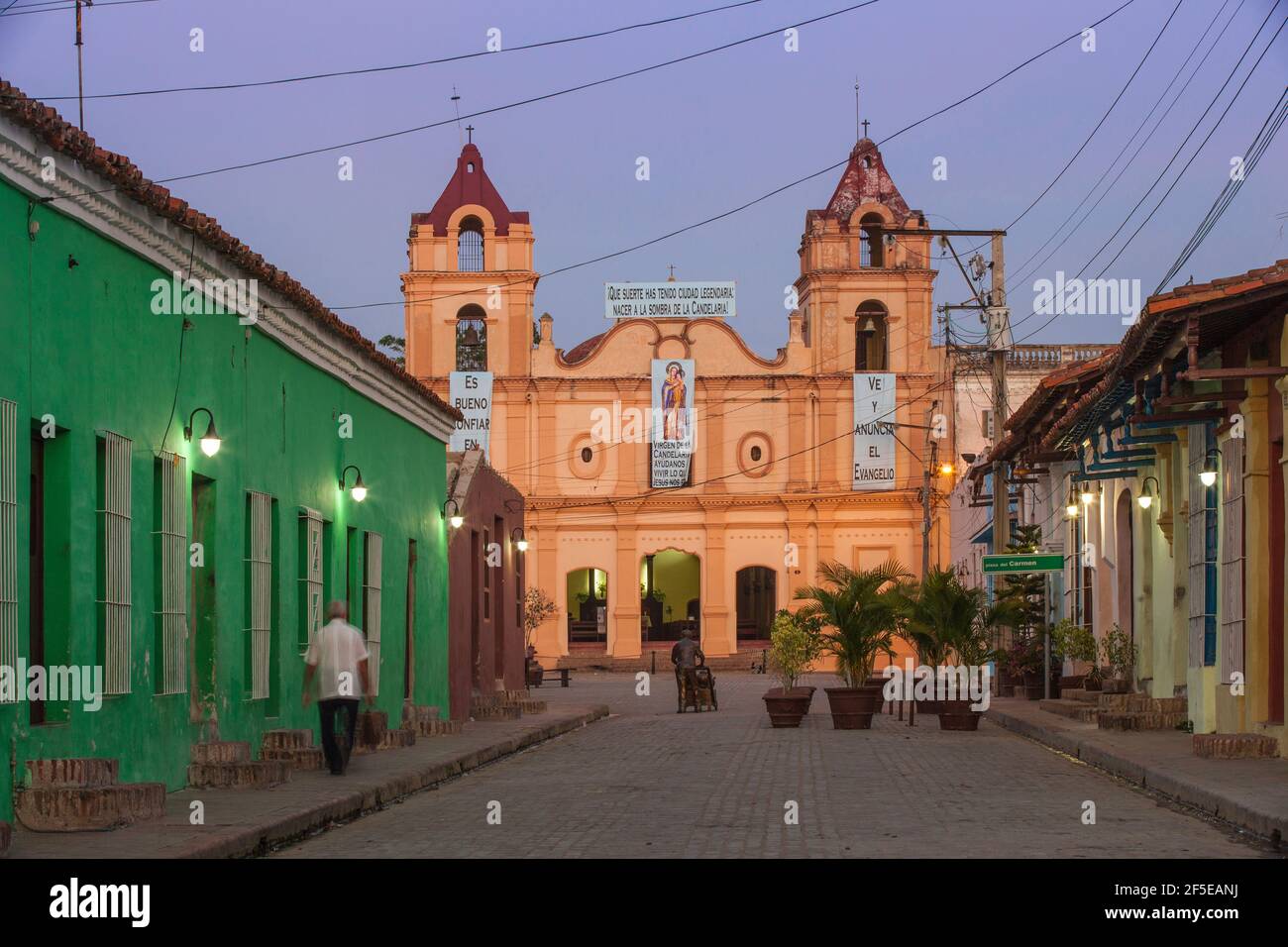 Kuba, Camaguey, Provinz Camaguey, Plaza Del Carmen, Iglesia de Nuestra Señora del Carmen Stockfoto