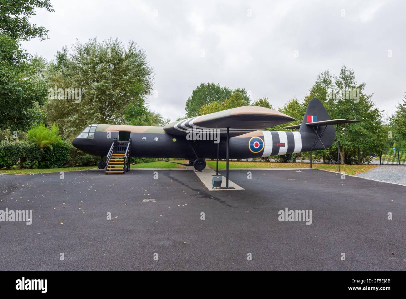 Ein Nachbau des Airspeed AS51 Horsa Mk I Segelflugzeugs im Pegasus Bridge Museum. Stockfoto