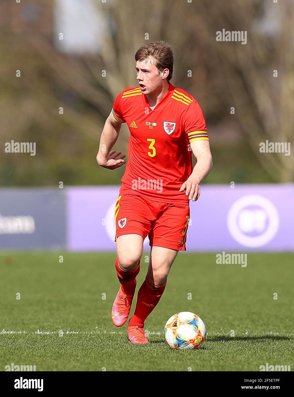 Wales’ Eddy Jones während des internationalen Freundschaftsspiel unter 21 im Colliers Park, Wrexham. Bilddatum: Freitag, 26. März 2021. Stockfoto