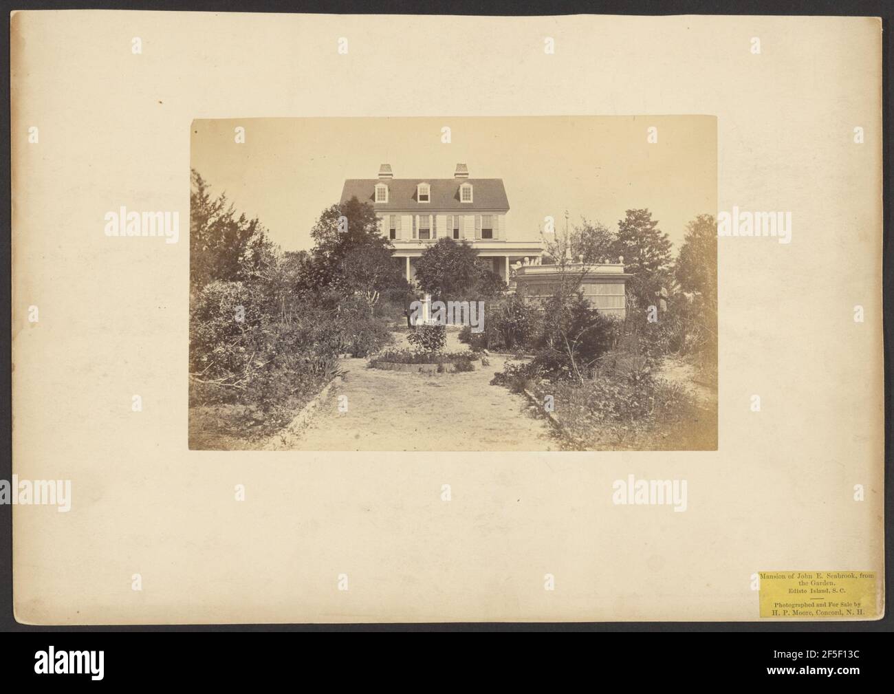Villa von John E. Seabrook, aus dem Garten. Edisto Island, South Carolina. Henry P. Moore (amerikanisch, 1835 - 1911) Stockfoto