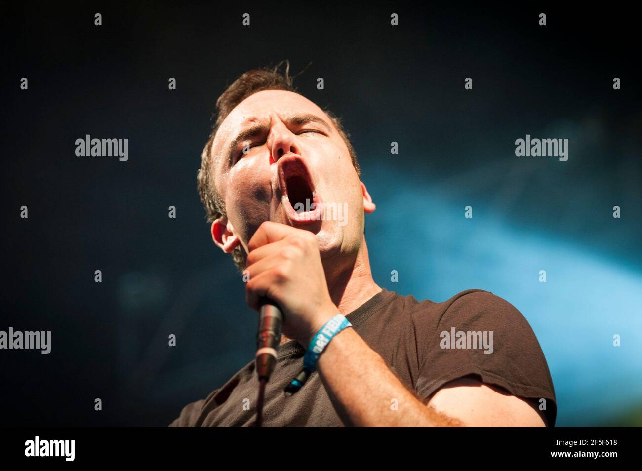 Samuel T. Herring von Future Islands spielt live auf der Bühne am zweiten Tag des Field Day Festivals 2014, Victoria Park - London Stockfoto