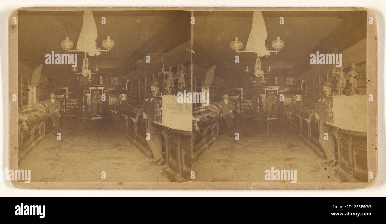 Der Innenraum eines allgemeinen Geschäfts. Unbekannt Stockfoto