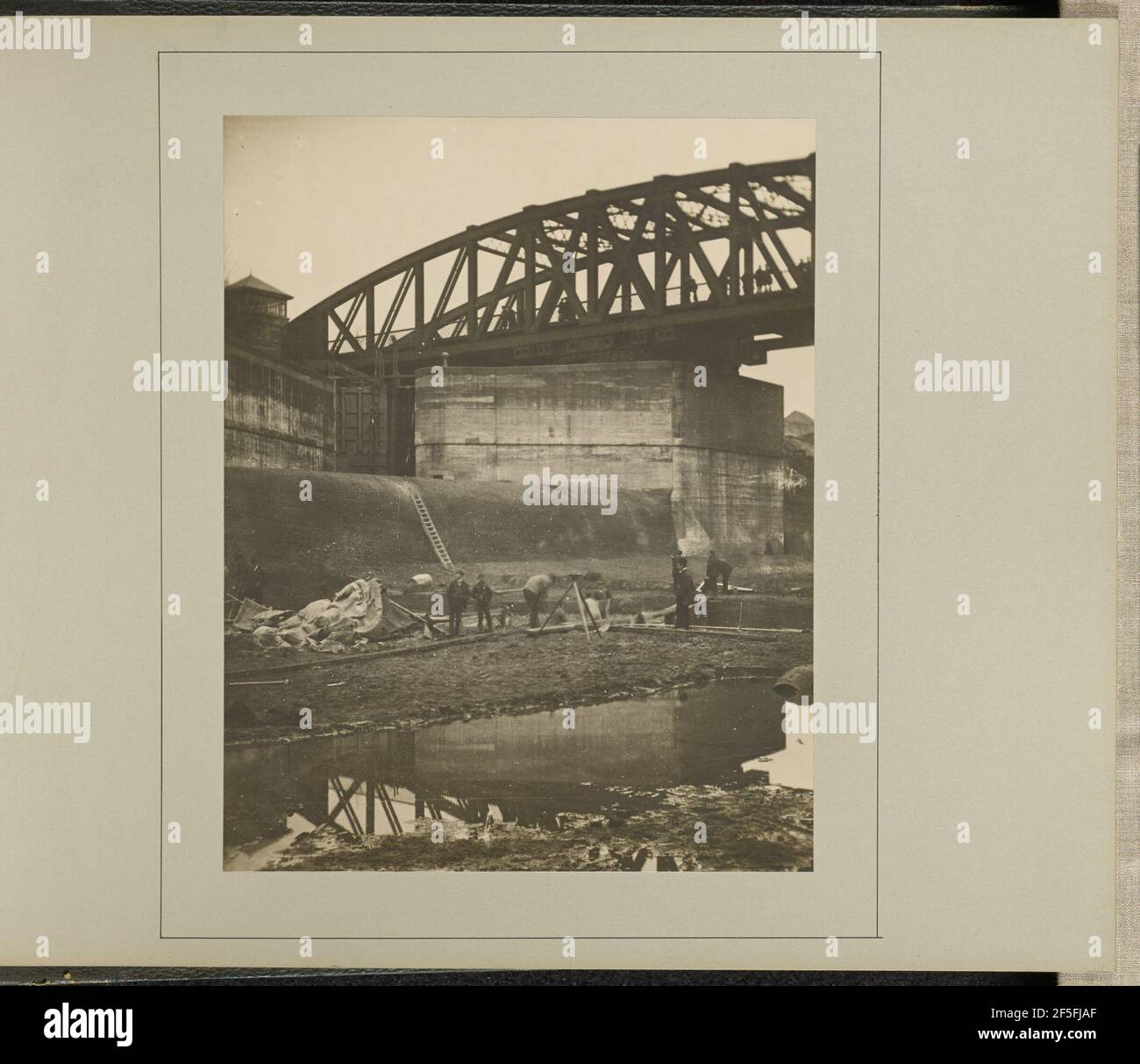 Stockton Heath - Schneiden unter Swing Bridge. G. Herbert & Horace C. Bayley Stockfoto