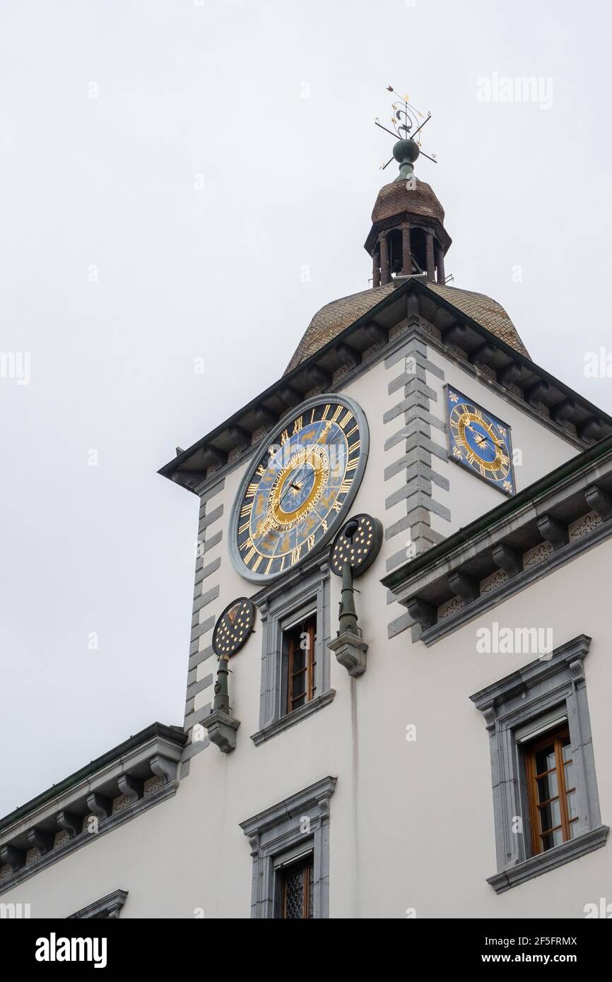 Sion, Schweiz - März 13th 2021: Turm der Rathauskanzlei Stockfoto