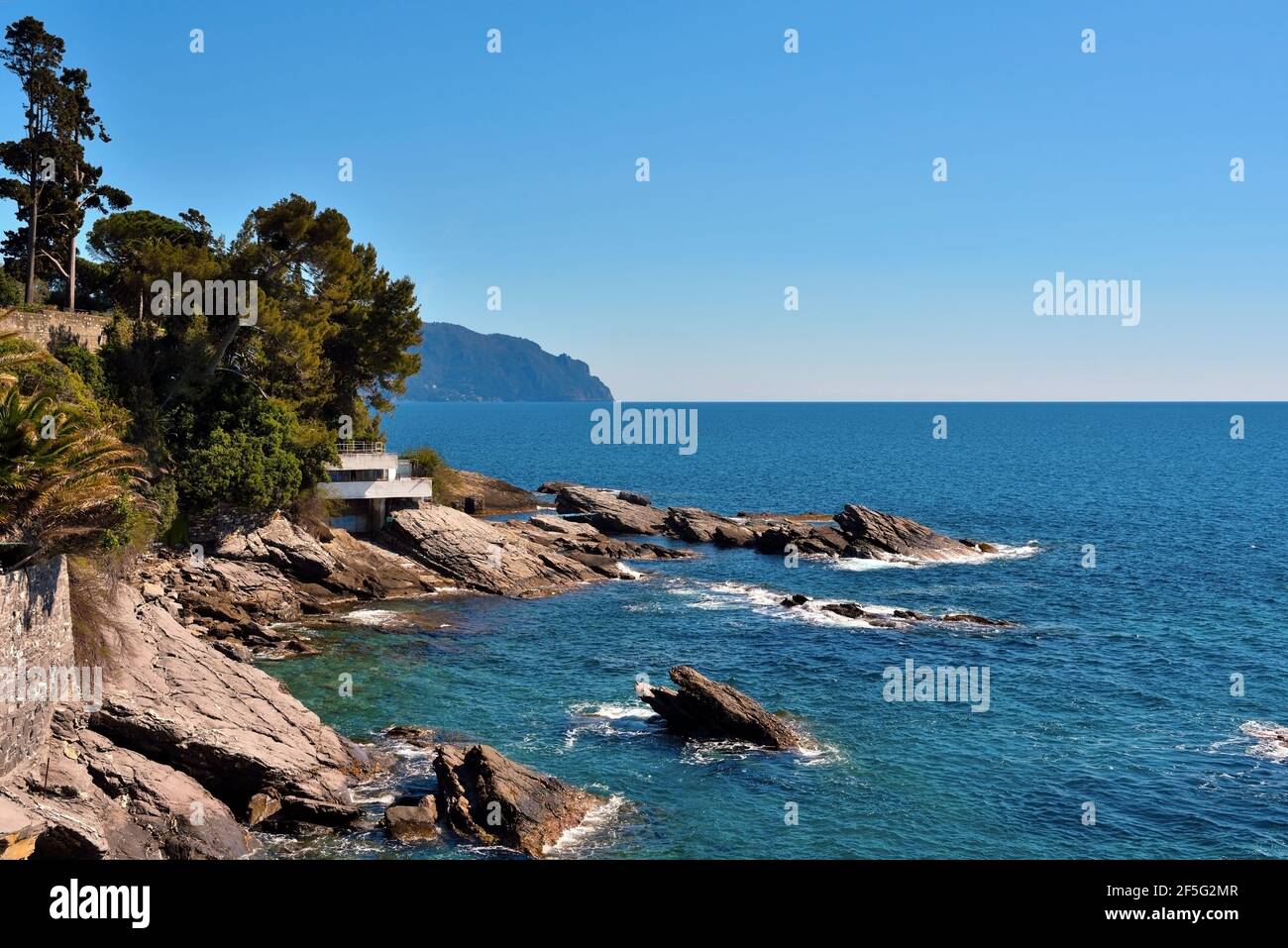 Panorama der Küste von der Promenade von genua aus gesehen nervi italien Stockfoto