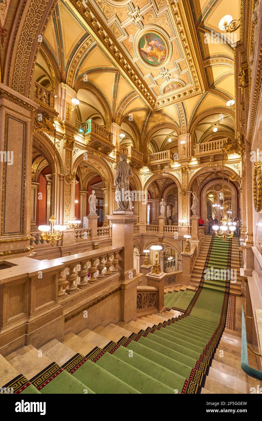 Besuch Der Wiener Staatsoper Stockfoto