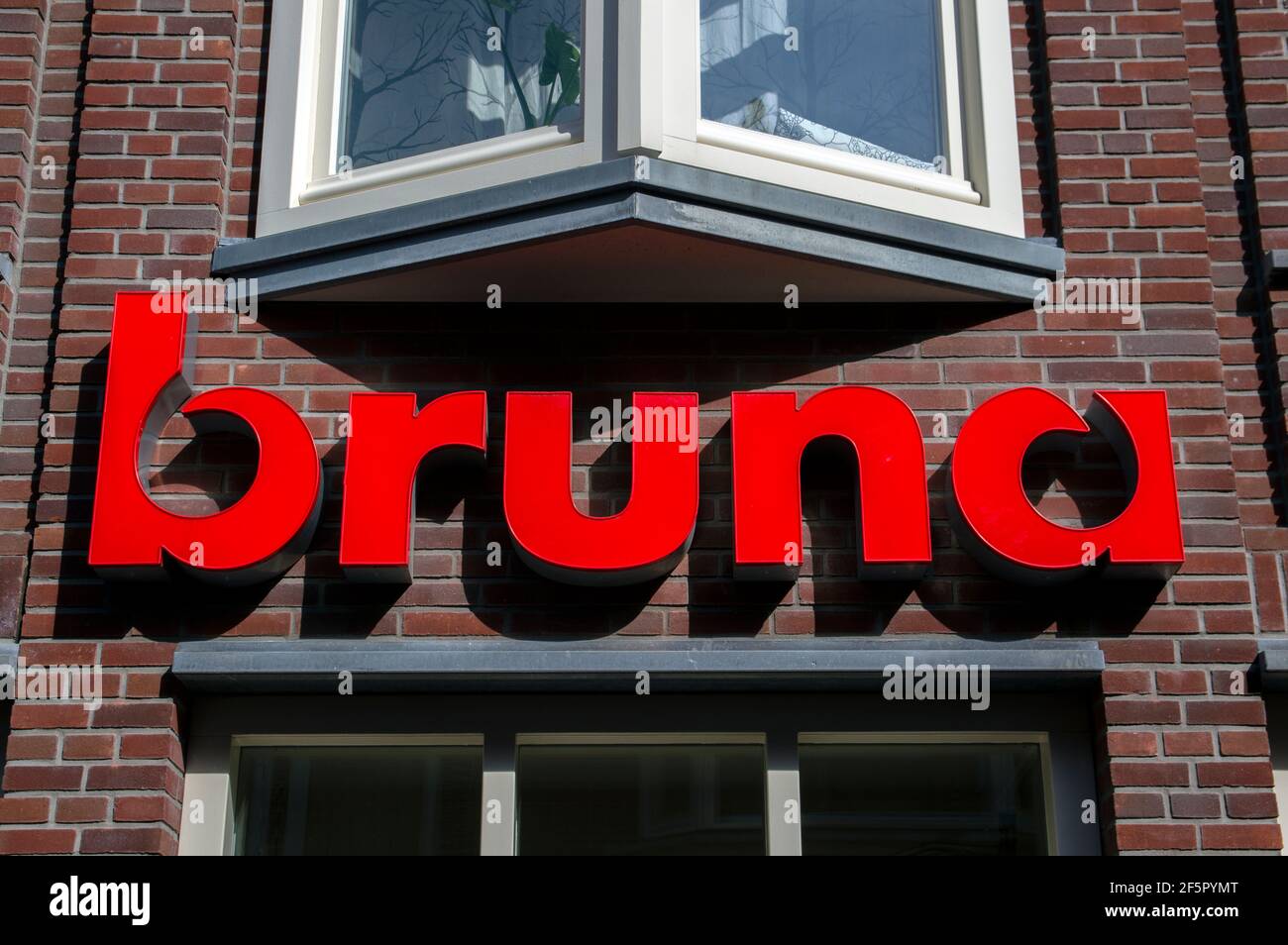 Bruna store -Fotos und -Bildmaterial in hoher Auflösung – Alamy
