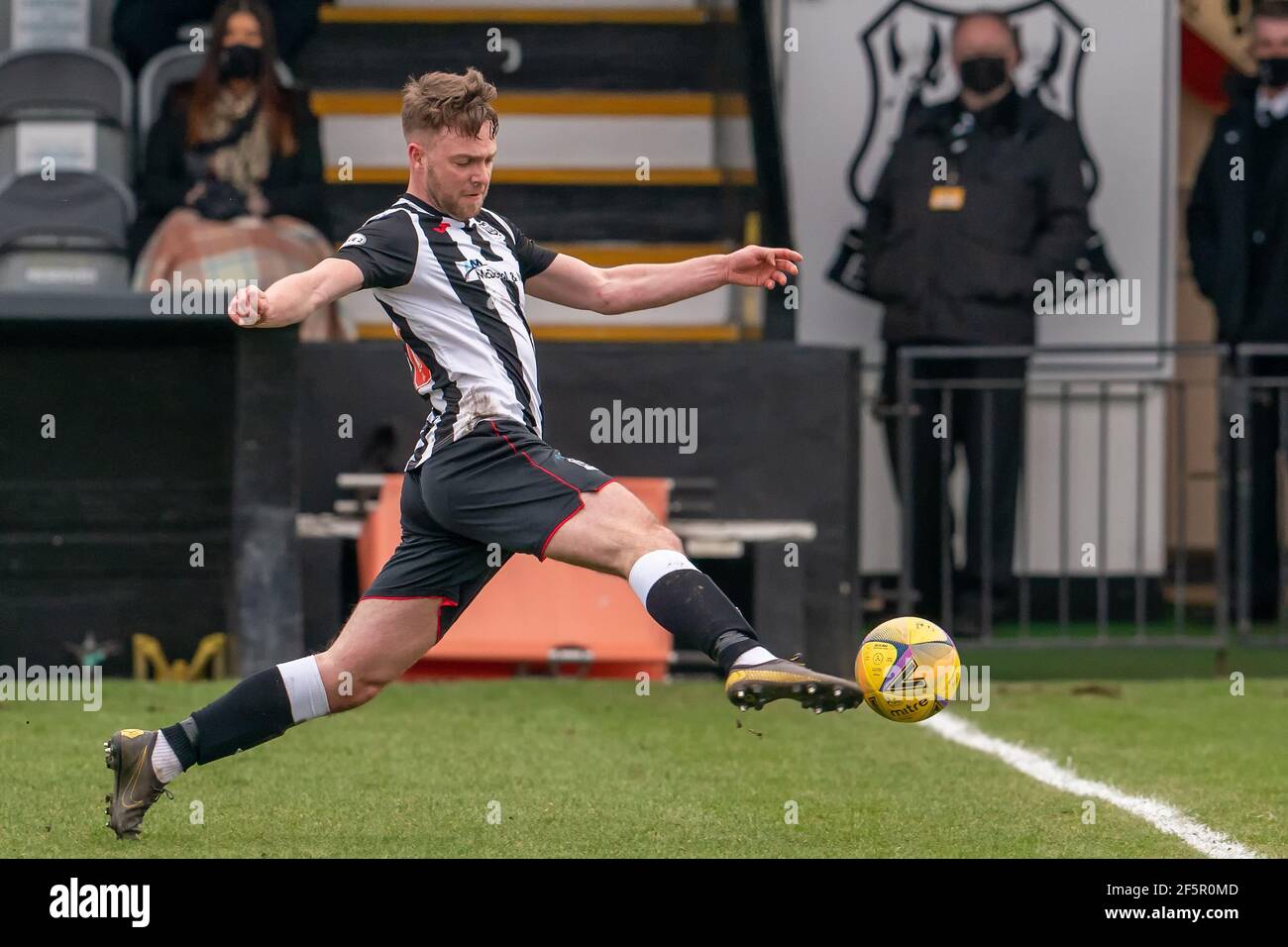 Elgin, Großbritannien. März 2021, 27th. 27. März 2021. Dies ist aus dem Scottish League Two Match zwischen Elgin City und Stirling Albion. Elgin - 10 - Josh Peters Credit: JASPERIMAGE/Alamy Live News Stockfoto